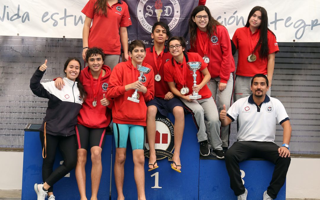Natación Saint Dominic se consagró como potencia en Interescolar