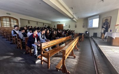 Charla el NEM en la enseñanza media.